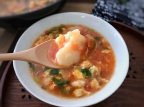 用蛋白和出的面吃起来更加劲道。