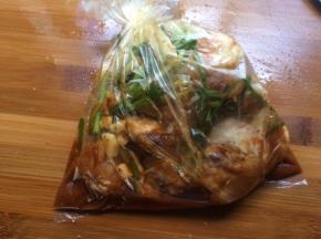 放入保鲜袋冷藏一夜