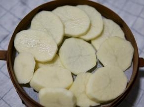 放在蒸笼上