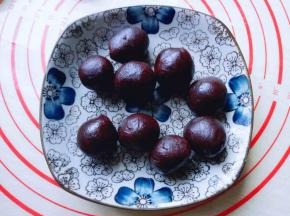 豆沙馅我是超市买的，有时间自己做的最好啦！ 