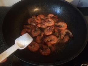 最后加入白糖，收汁即可