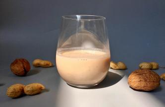 倒入杯子放凉即可饮用，味道香香的