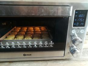 放回烤箱继续烤完设定的时间