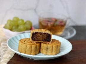 来个月饼的切面图，回油以后开吃吧