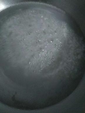 放足够的水煮粥