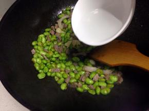 加少许的水小煮一会