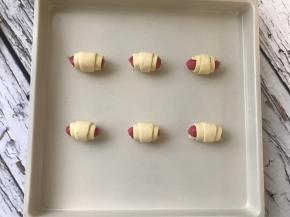 依次完成所有，烤箱180度预热5分钟。