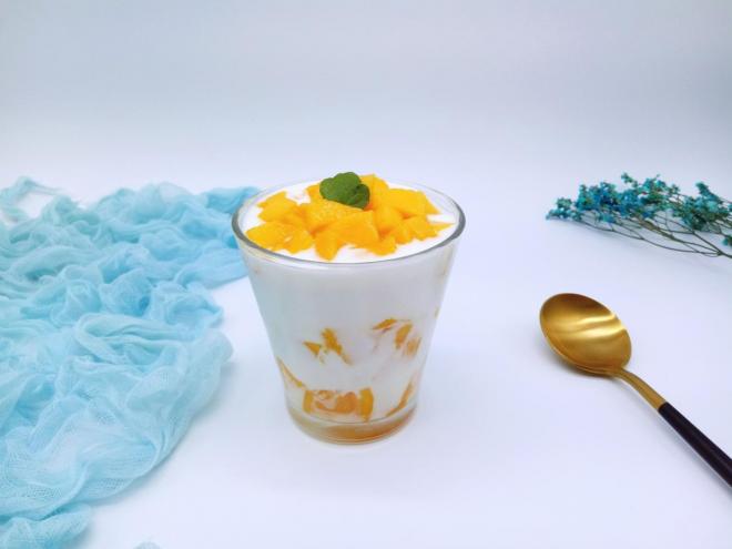 芒果酸奶杯