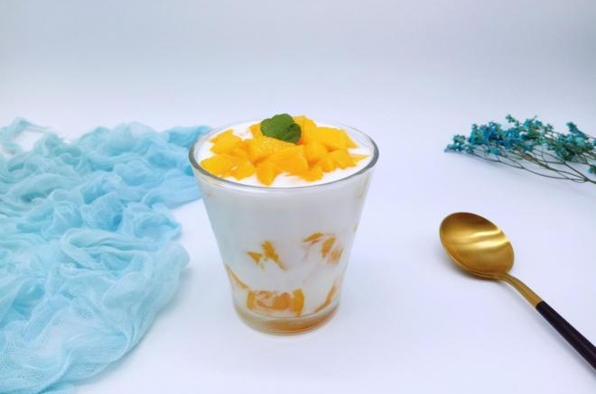 芒果酸奶杯
