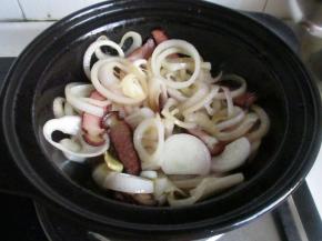 煸炒均匀即可关火。