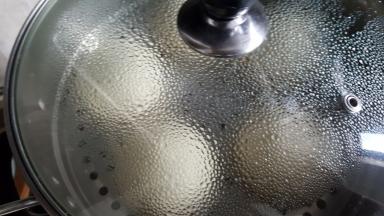 12.蒸锅水开后大火，蒸20分钟即可。