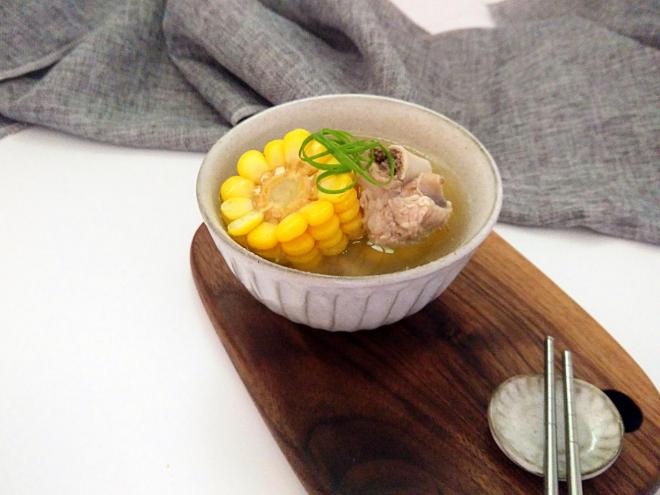 排骨玉米汤