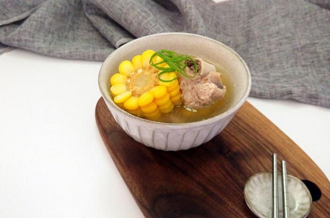 排骨玉米汤