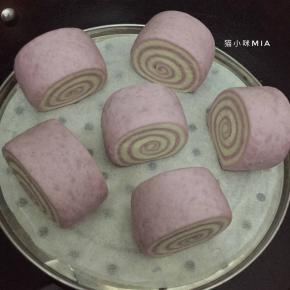 码放在蒸笼上，注意留出间隙，锅上倒入足量清水，盖上锅盖，醒发25分钟