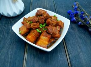 好吃不腻，还有油豆腐也香。