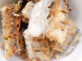 煎好盛出控油。