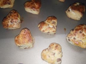 烤箱预热180℃，烤15分钟。