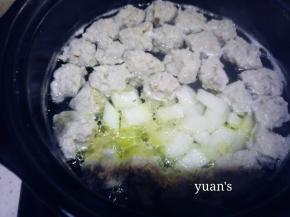 加入橄榄油和冬瓜