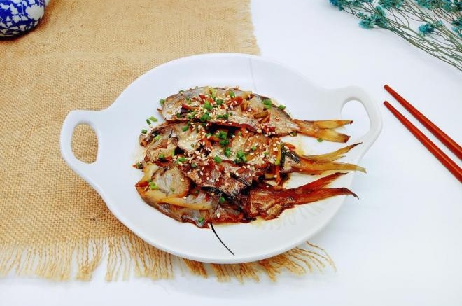 红烧鲳鱼