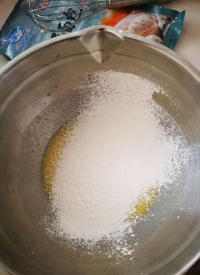 筛入麻糬预拌粉