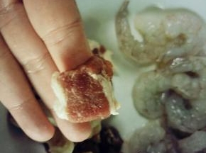 肉切成1.5cm左右小块