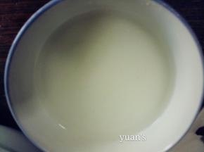 淀粉加没过淀粉的水浸泡15分钟