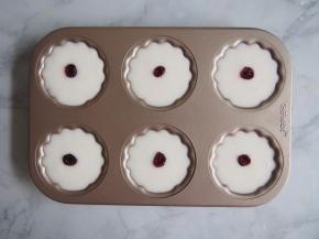 上面也可以装饰，我放的是蔓越莓