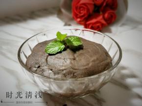 炒好的红豆沙馅放入冰箱冷藏可以保存一周左右。