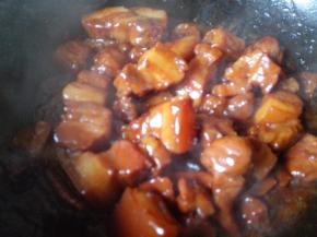 9.	等肉入口即化的时候，大火收汁，出锅。