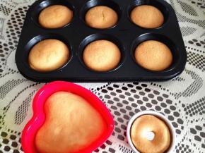 11.	出炉晾凉脱模，