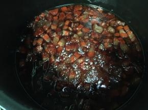 煮至汤汁浓稠稍微收汁即可