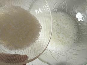 分三次加入白砂糖