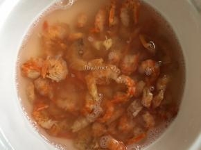 虾米提前洗净待用