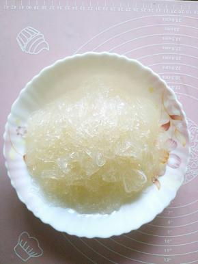 粉丝用热水泡软备用