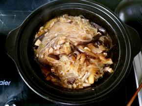 翻拌均匀稍稍炖一会儿就好