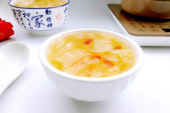 雪梨银耳汤