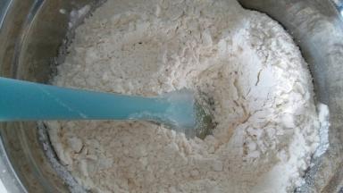 加入过筛的中粉