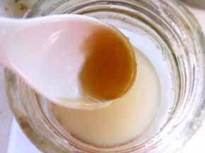 麦芽糖用温水搅拌至溶化