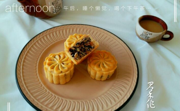50克广式伍仁月饼