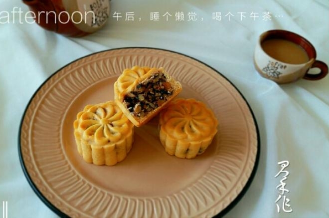 50克广式伍仁月饼