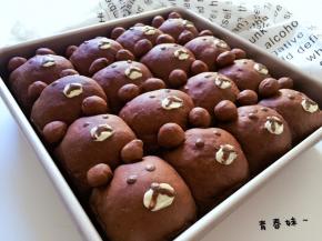 出炉待温热，画上表情即可，巧克力隔热水融化