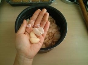 很容易就能把表皮和豆瓣分开