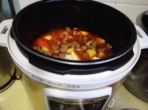 15.	选择功能炖，醇香功能，大约28分钟就可以了。
