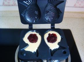 放入蔓越莓馅儿。