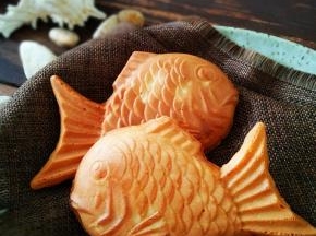 两面烤至金黄色即可。