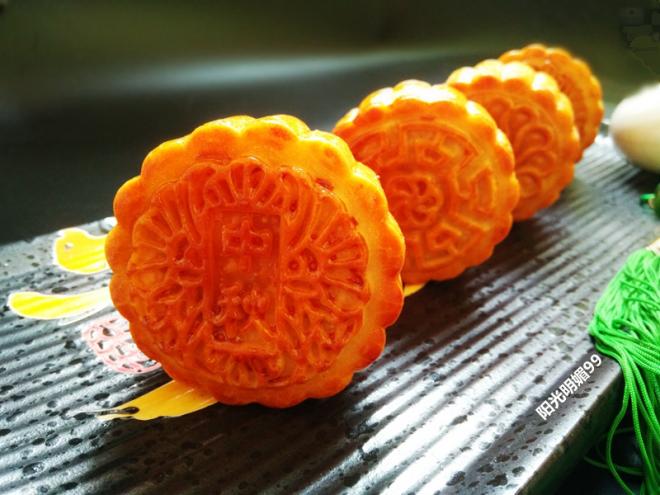 广式莲蓉蛋黄月饼