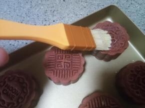 刷完一遍基本前面的也干了，可以再刷一遍，这样成品更漂亮。