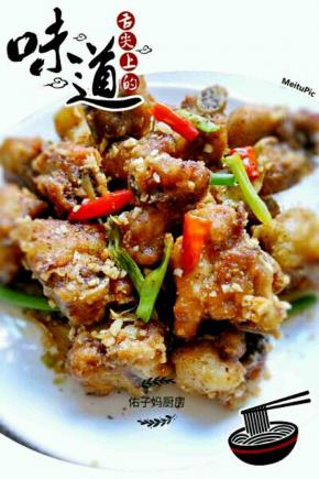 再放入排骨，翻炒几下即可出锅。美味哟！