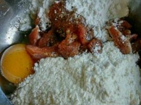  把以上材料混合在一起