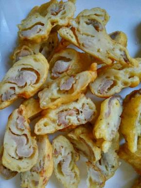 炸好的小酥肉也可以做冬瓜酥肉汤，酥肉切小块